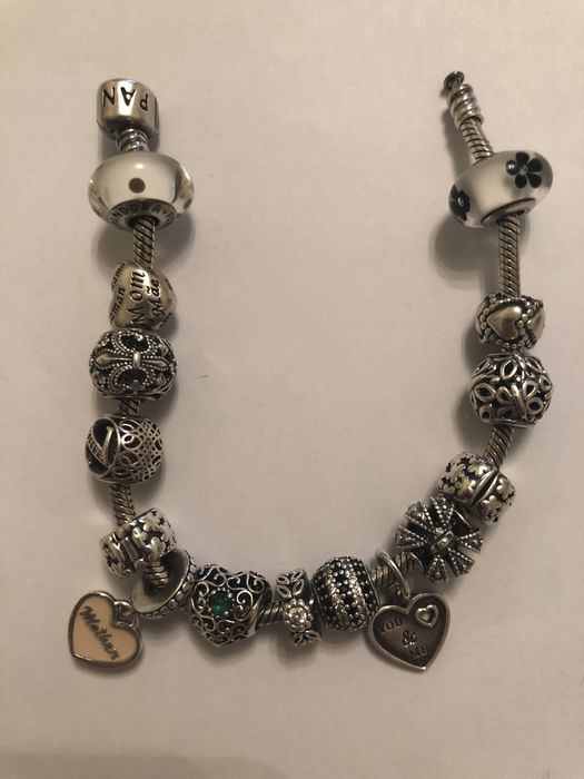 Bratara PANDORA din argint 925, originala cu 15 Charm-uri