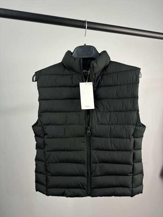 MANGO дамски къс  елек / грейка в черно