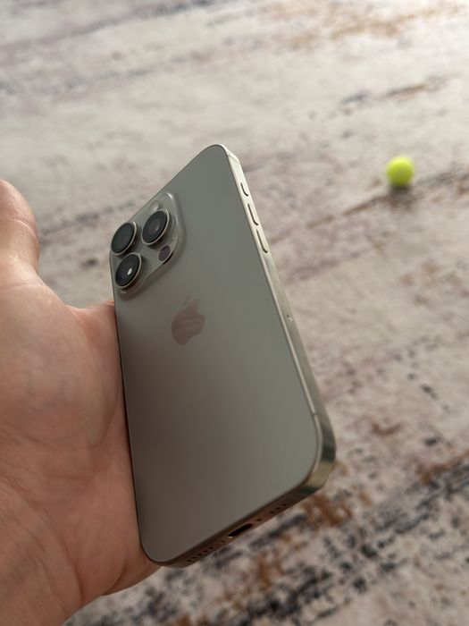 Iphone 16 Pro Titanium