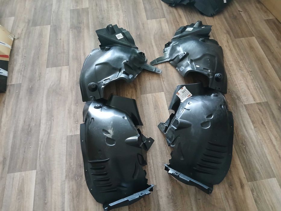 Подкалник W204 Мерцедес C класа