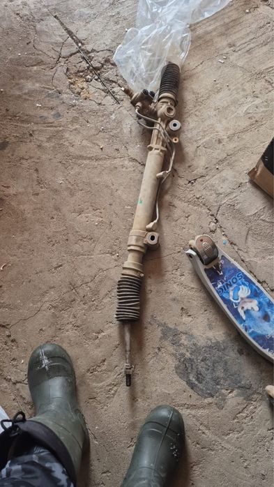 Продается рулевая рейка на прадо 120