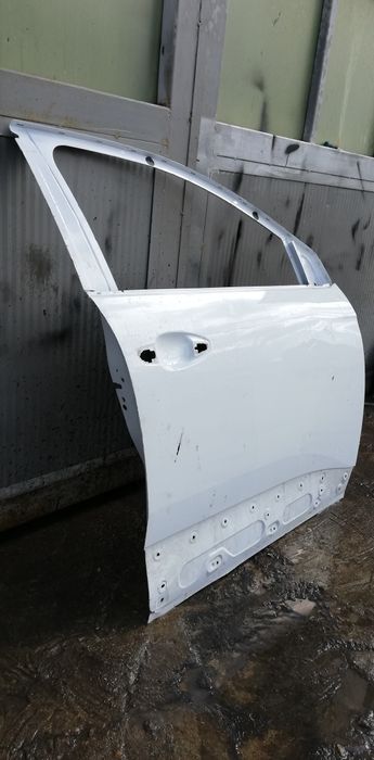 2 бр. предна дясна и 1 бр. предна лява Peugeot 3008 2,5008 (2016-2023)