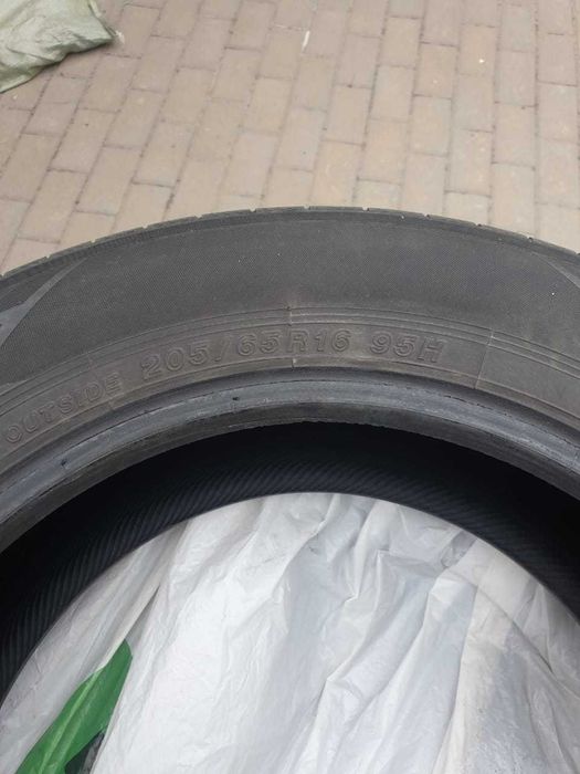 Продается шины летние 205/65/R16