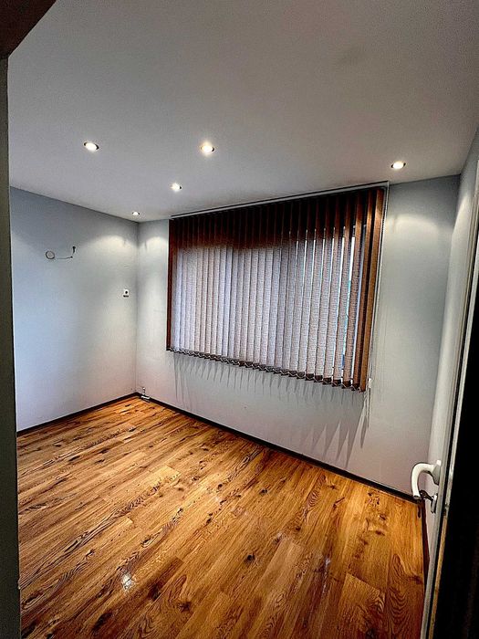 Продава се Тристаен апартамент в Враца, Център - 82 кв.м за 1487 €/кв.м - Снимка #13