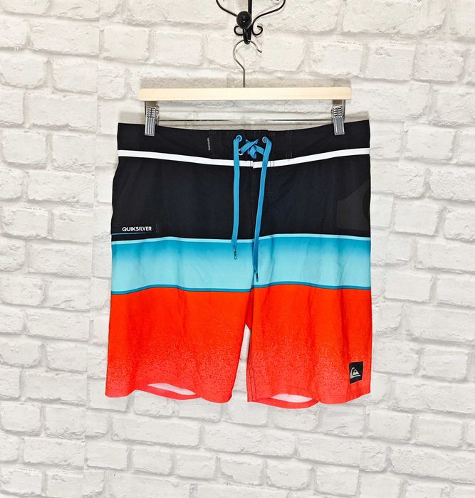 Quiksilver Оригинални мъжки къси панталони / бански размер 32