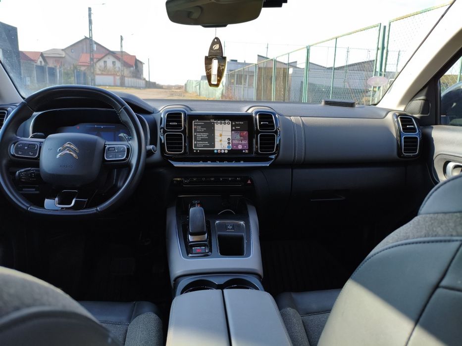 Citroen c5 Aircross plug-in Hybrid
Motor 1.6 181cp

Masina arata