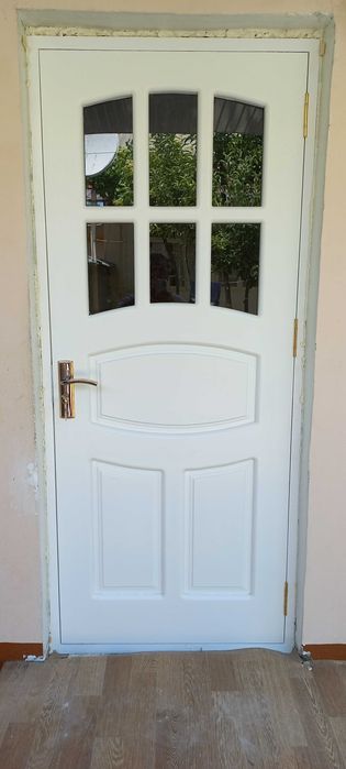 Межкомнатные двери из массива сосны, Рамы из дерева Eshik va derazalar