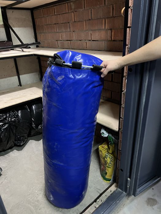 Груша боксерская и турник настенный