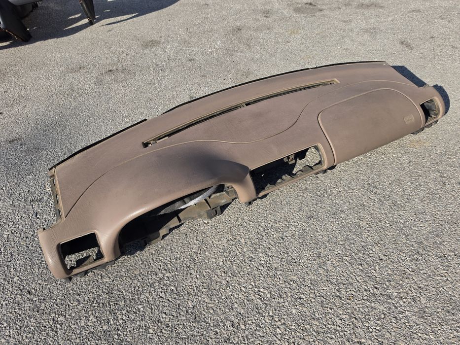 Арматурно табло Мерцедес МЛ W163 Mercedes ML W163 бежово кожено