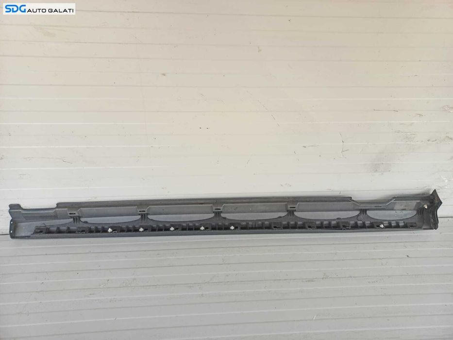 Prag Ornament Plastic Stanga Volkswagen Passat CC 2008 - 2012 Cod 3C8853855B [L1239]