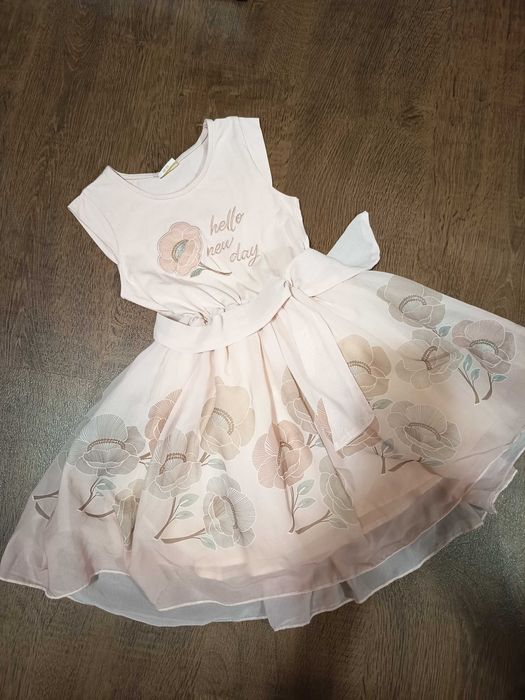 Детски рокли - различни видове и размери