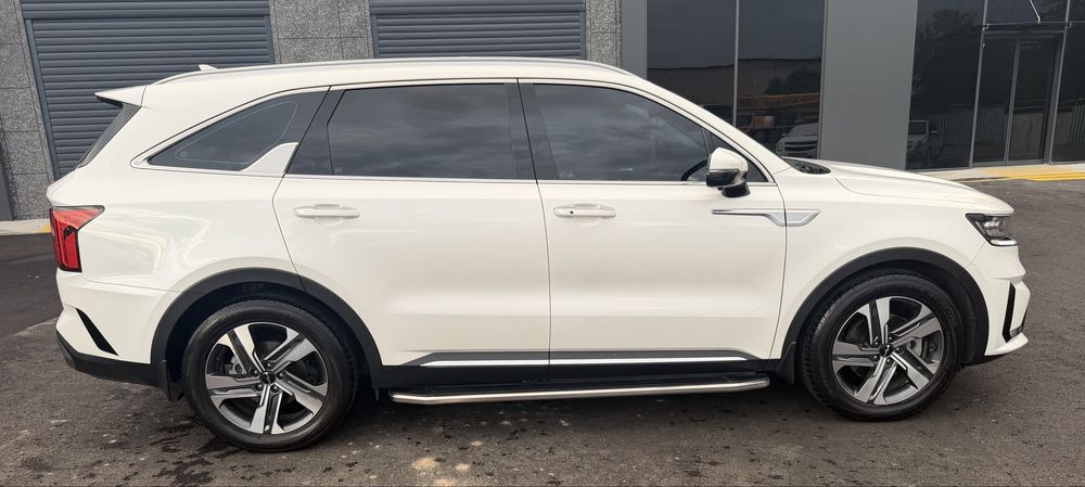KIA SORENTO 2021 йил декабрда салондан олинган матор 3.5 краска тоза