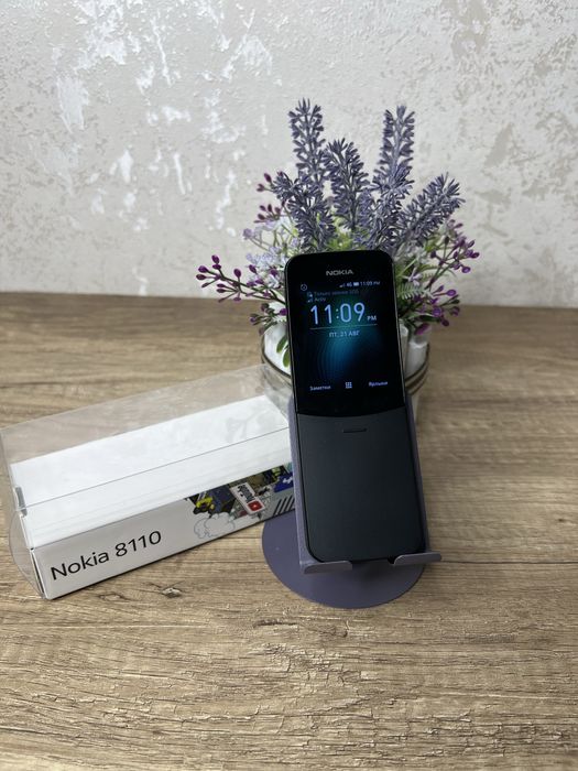 Кнопочный телефон Nokia 8110
