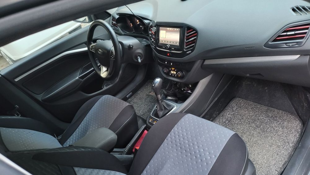 Lada Vesta Nissan Variator