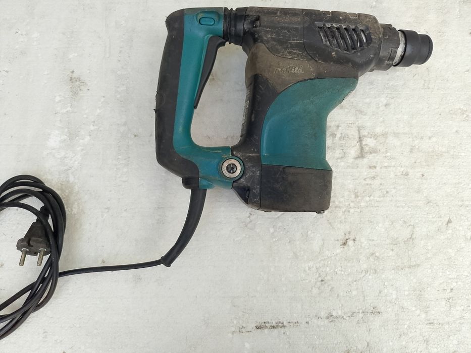 Професионални машини на ток и батерии за ремонт или за части