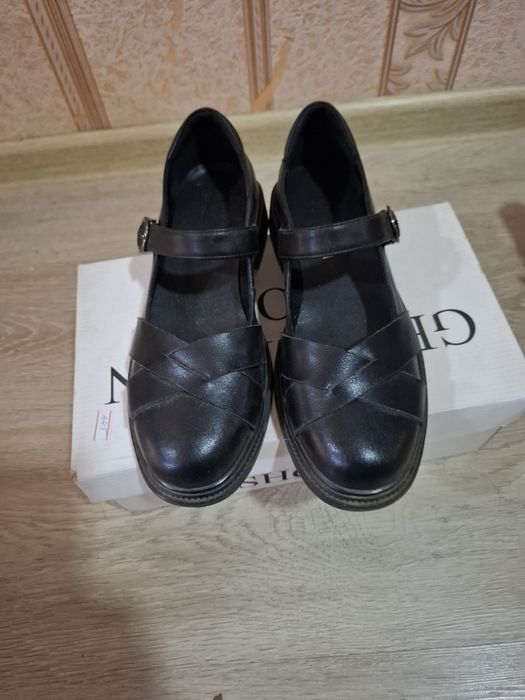 Туфли для девочки