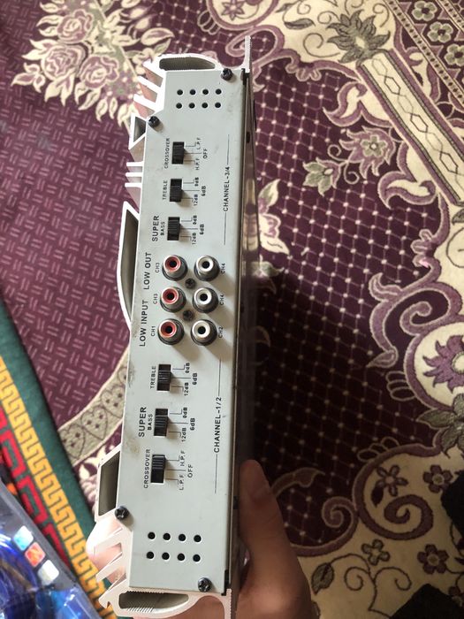 Усилител на авто