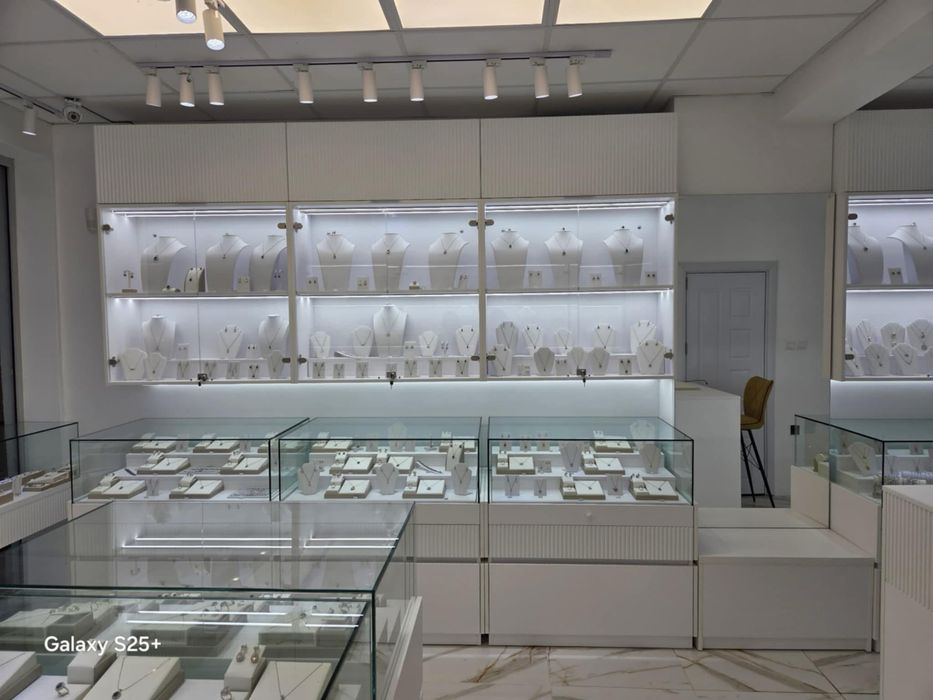 Оборудване магазин за бижута