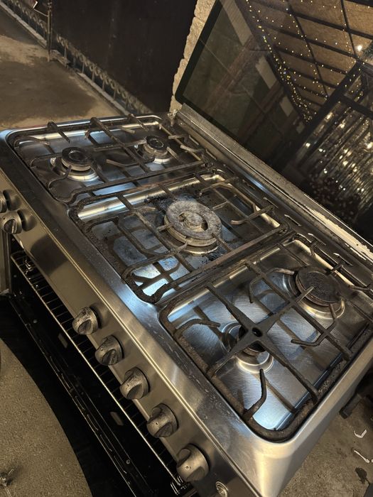 Газ плита 5 конфорок