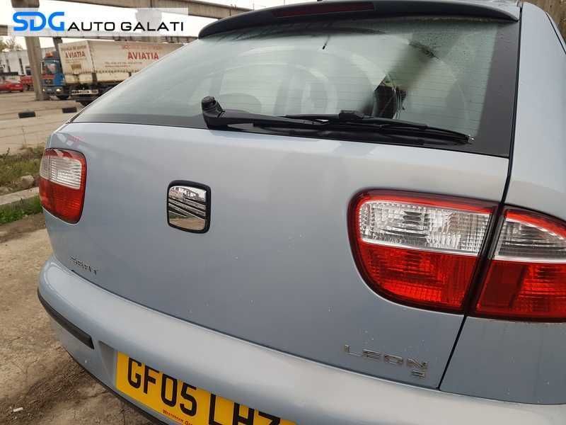 Hayon Haion Portbagaj Dezechipat cu Luneta Geam Sticla Seat Leon 1M 1999 - 2006 Culoare LS5T