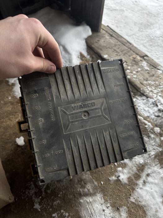 Прдам кран вабко на прицеп