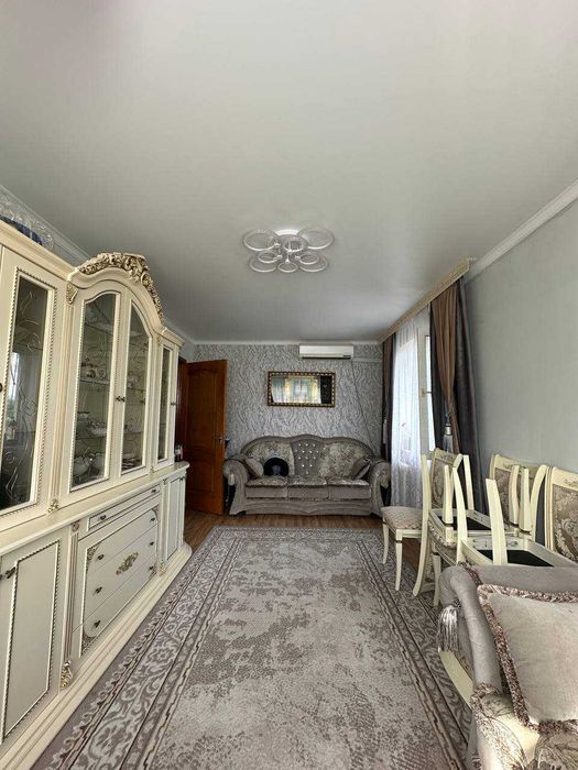 Продам 3-х комнатную квартиру в районе КЖБИ