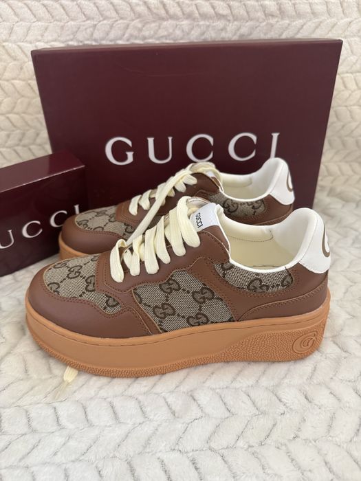 Дамски маратонки нови