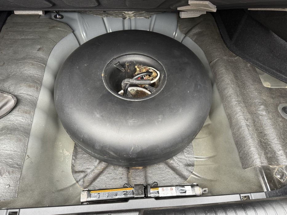 Продается черная Gentra 2023 автомат 3 позиция