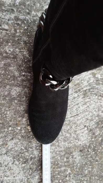 Cizme dama, marimea 35,  din piele intoarsa