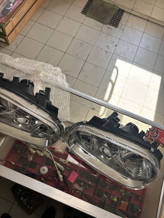 Продам фары на ауди и гольф