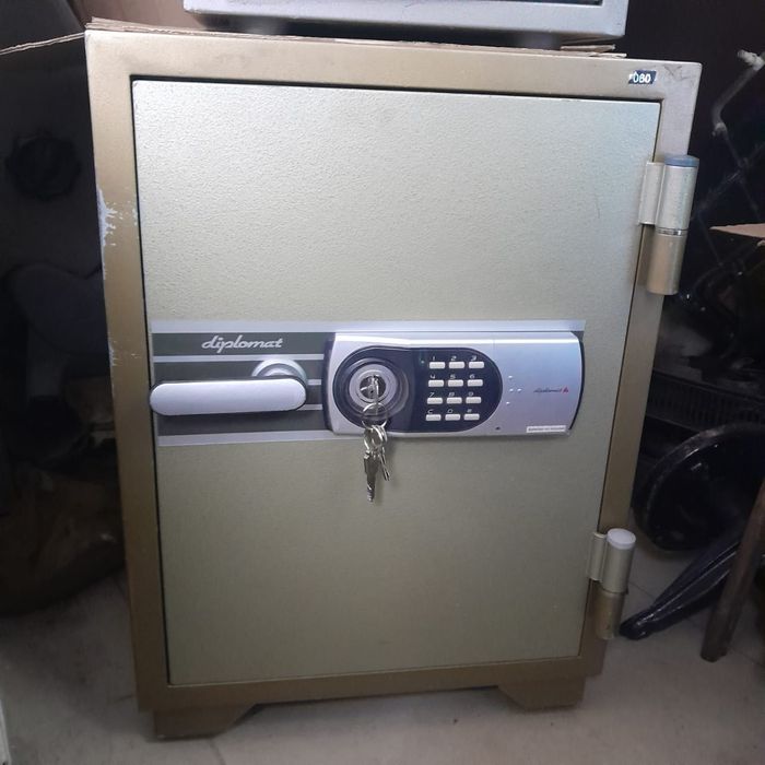 Продам огнестойкий, надёжный сейф
