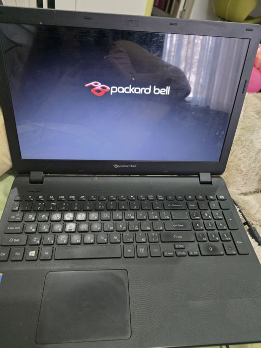 Продаю б/у ноутбук