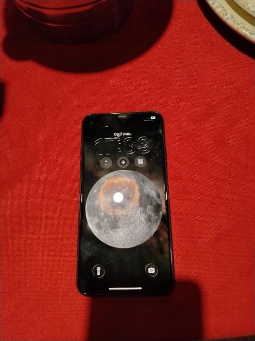 Iphone 11 pro max srochna sotiladi