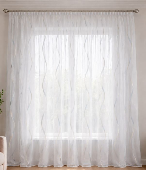 Шторы  на  ленте