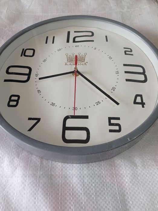Часы настенные круглые