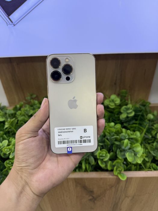 Iphone 13 pro ideal holatda karobka dok full 7 oylik kafolati bn.