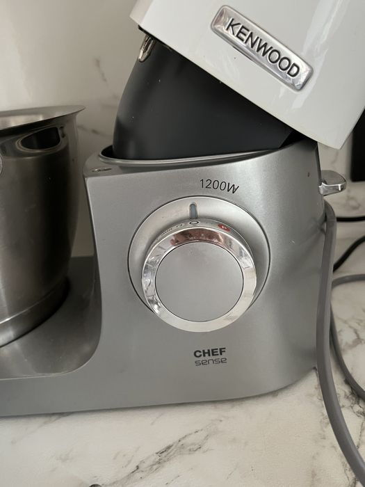 Планетарный миксер Kenwood
