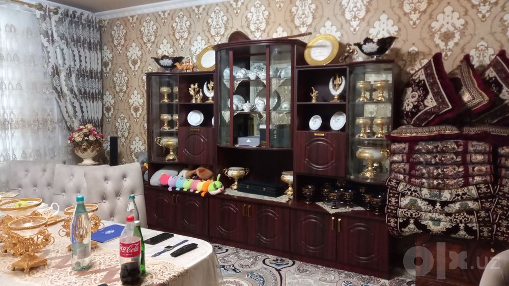 Мебель для гостиной, в хорошем состоянии, 2006 года производства