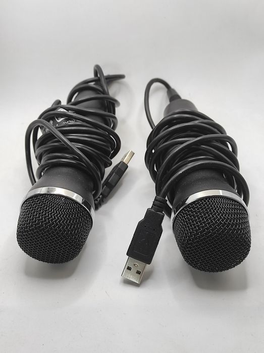 Let's Sing 2025 joc PS5 include două microfoane