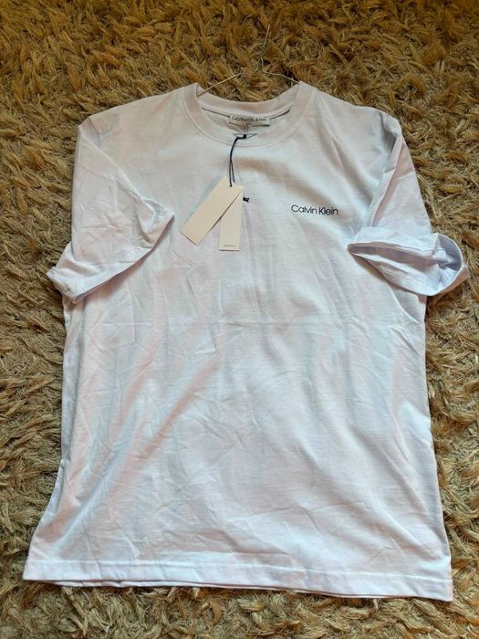 tricou calvin klein model 2026