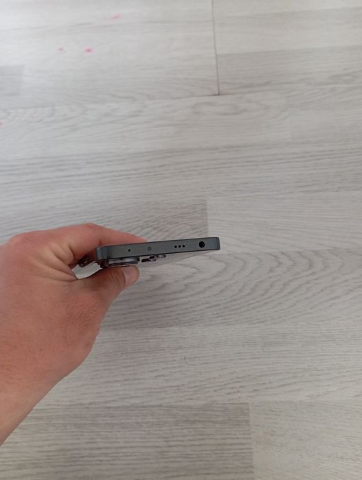 Redmi Note 13 6/128 GB.