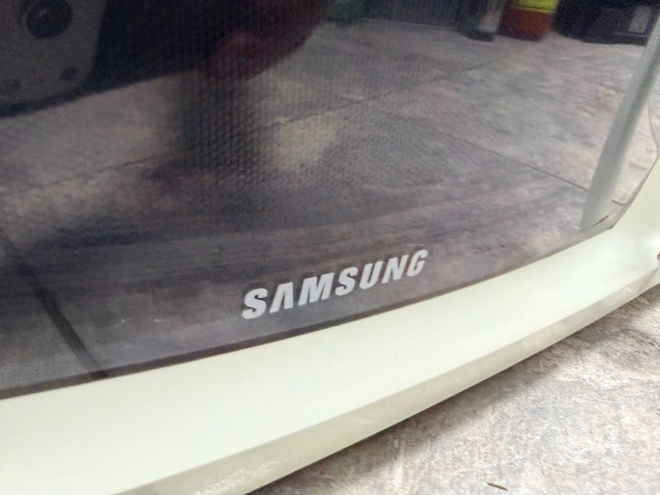 Микровълнова фурна Samsung  с грил , 850 W, 23 Литри