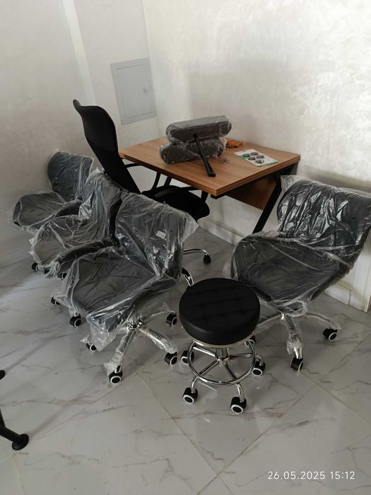 Кушетки, чемодан, педикьюрний косметологический, анатомический, детски