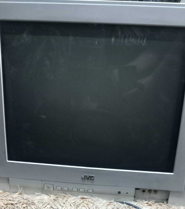 Продавам 6 броя Телевизори