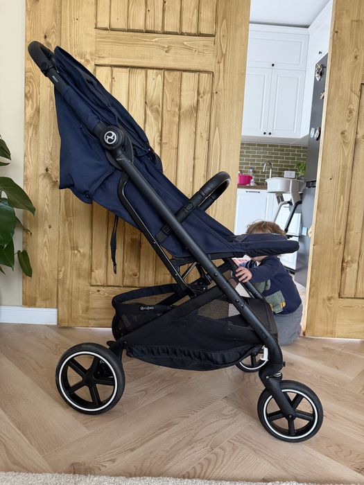 Vand carucior Cybex Gold Beezy dark blue.