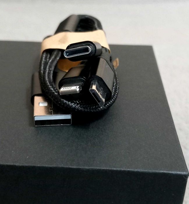 Външна батерия MAX, 8000 mAh, Черен