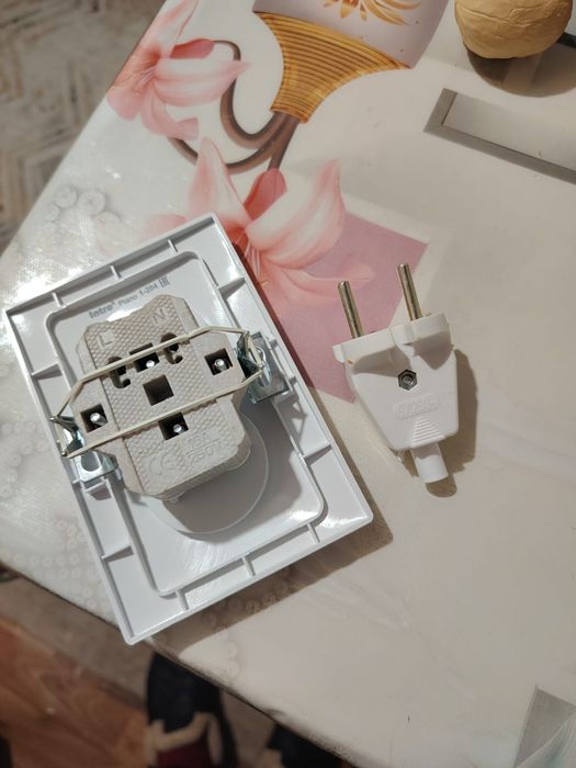 Услуги электрика частного