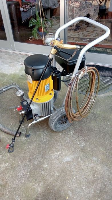 Dezumidificator  uscător,slefuitoare ,pompa airless, masina de taiat p