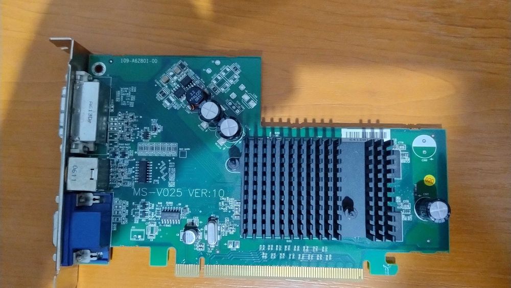 Placi grafice Radeon/GeForce