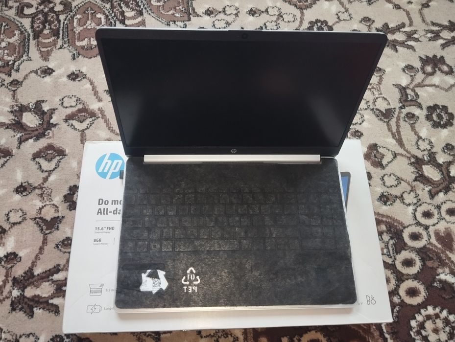 Yangi HP kompyuteri sotiladi